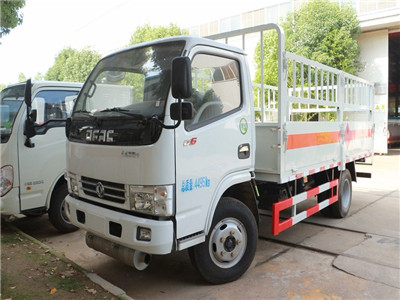 東風(fēng)多利卡4米1(額載4噸)氣瓶車(chē)